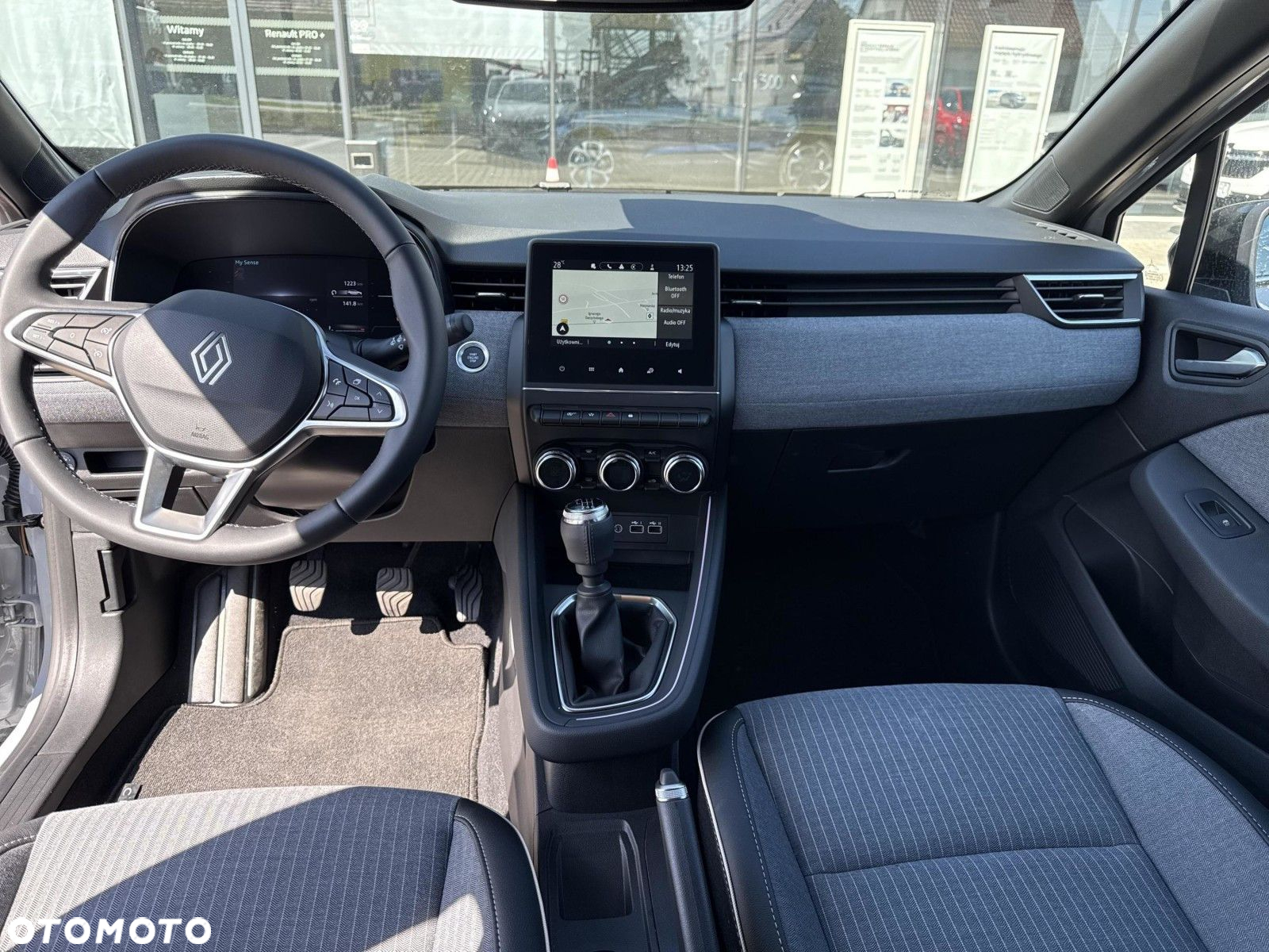 Renault Clio - 19