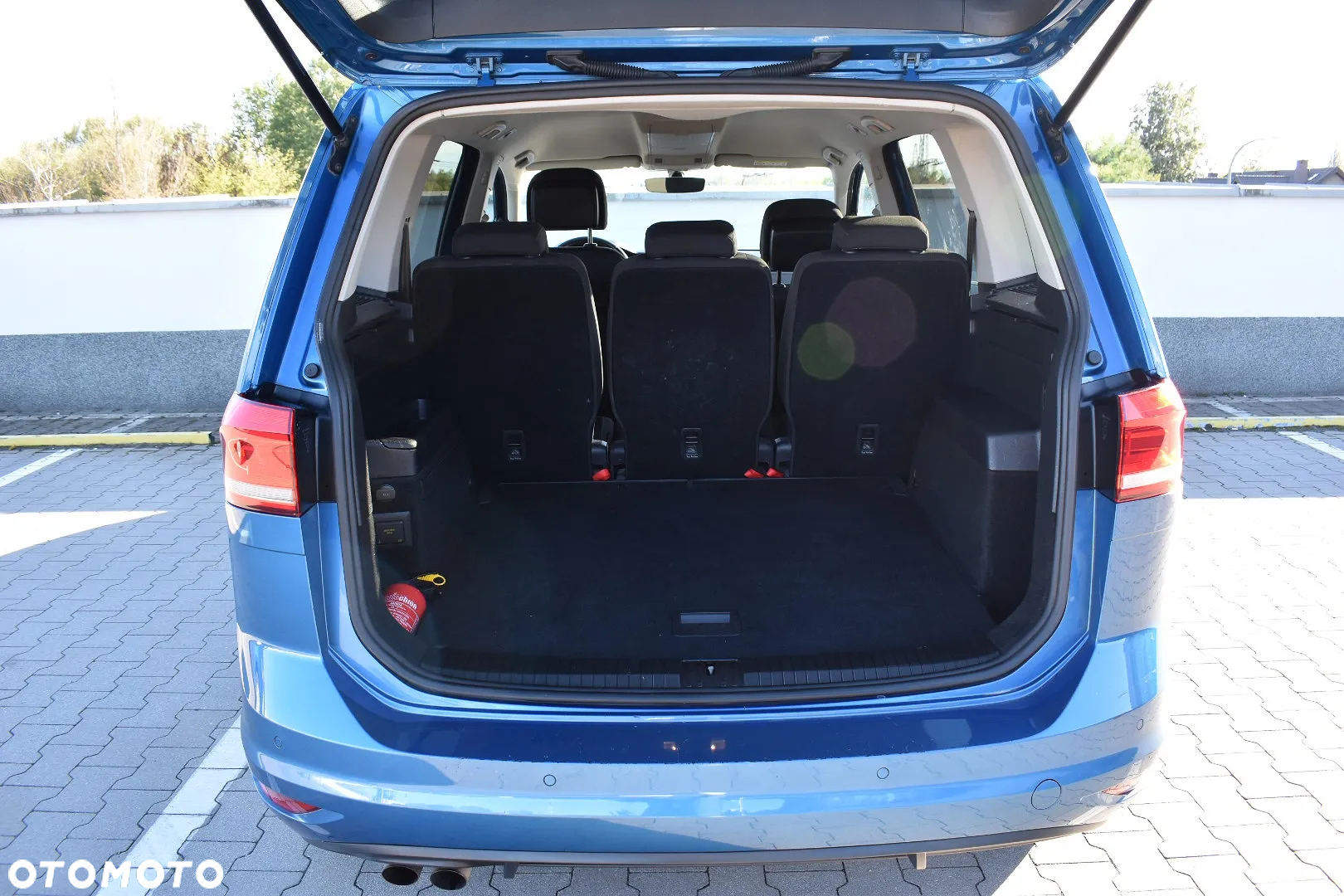 Volkswagen Touran 2.0 TDI BMT Comfortline - 8