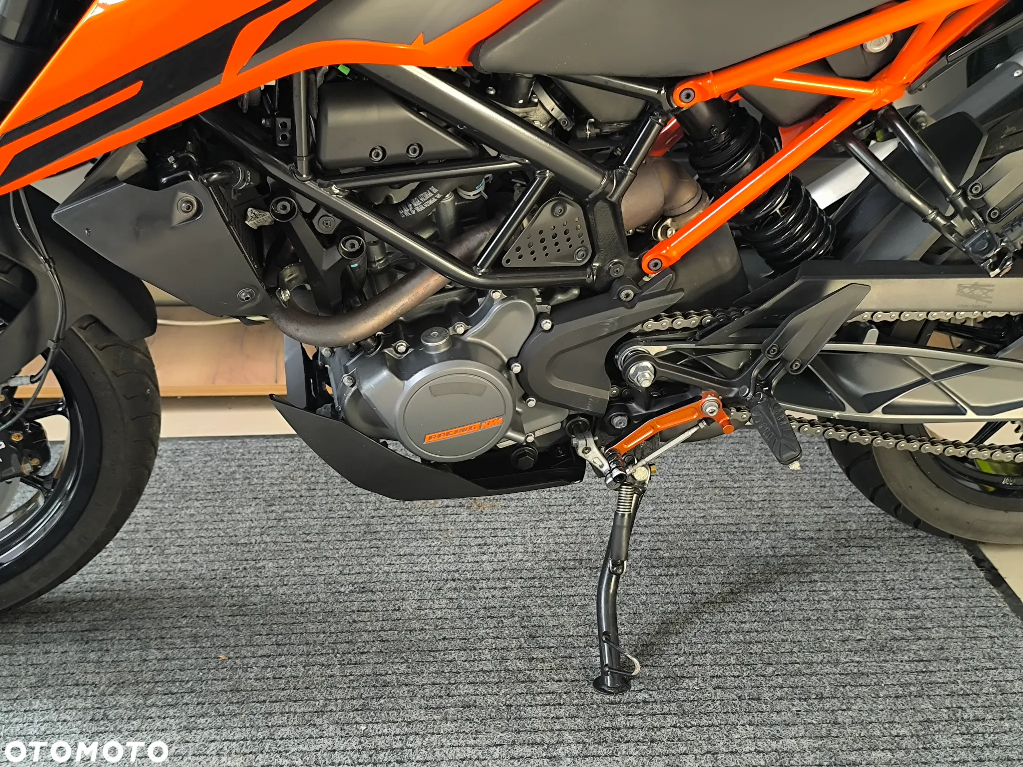 KTM Duke - 19