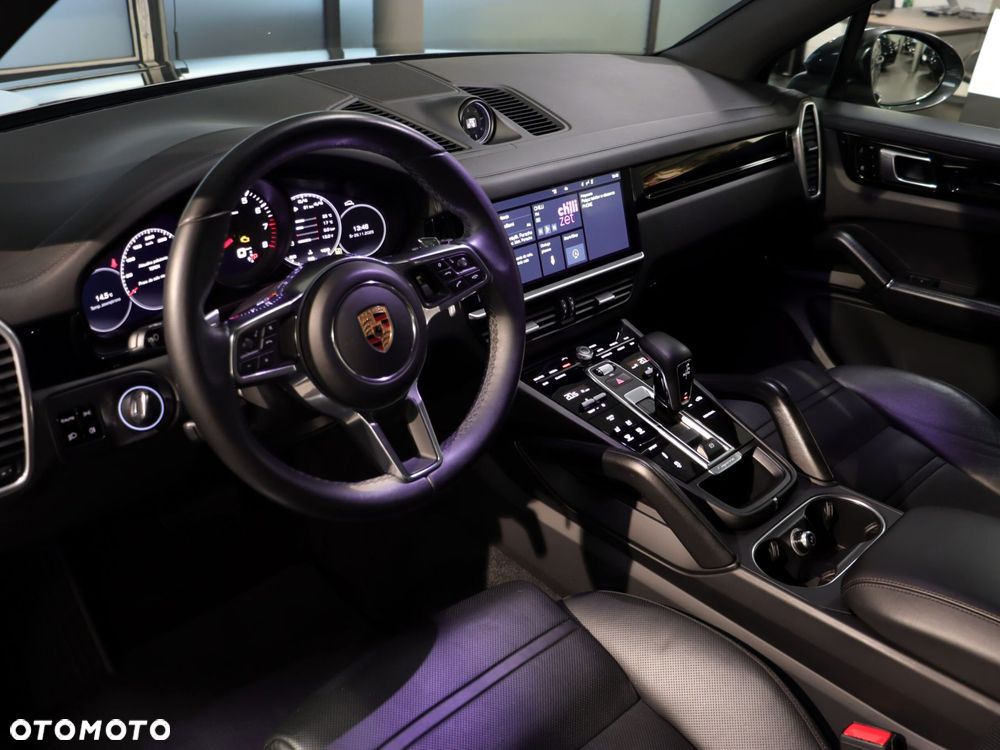 Porsche Cayenne - 15
