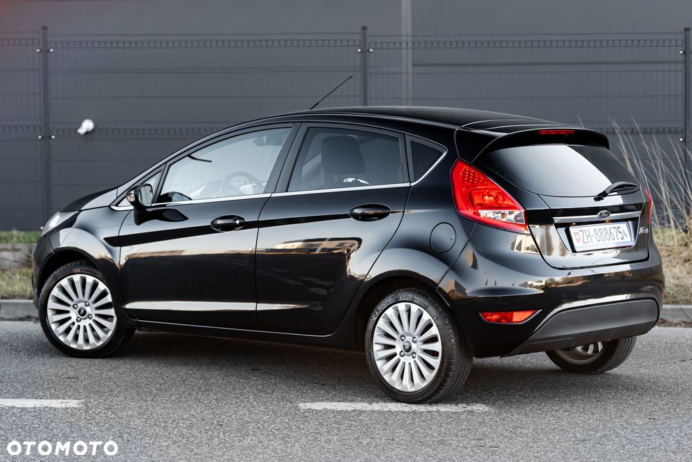 Ford Fiesta - 11