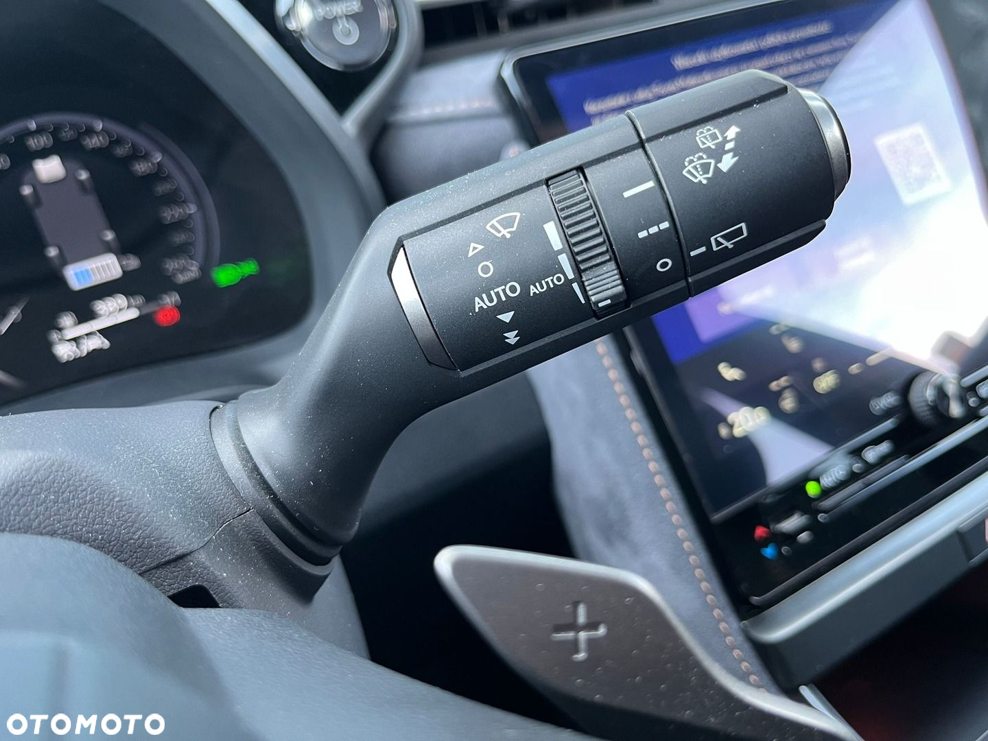 Lexus LBX 1.5 Hybrid Cool - 32