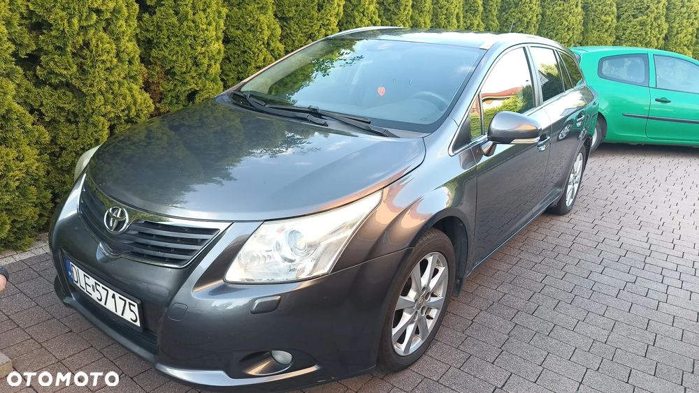 Toyota Avensis 2.0 D-4D Active - 1