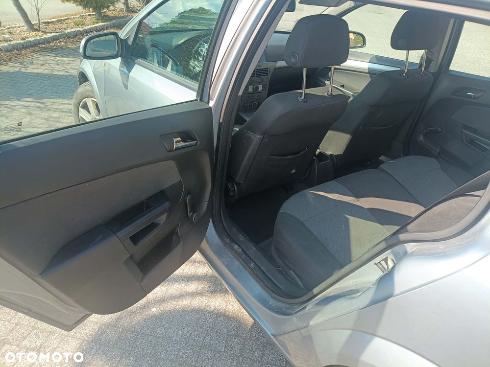 Opel Astra 1.6 Start - 8