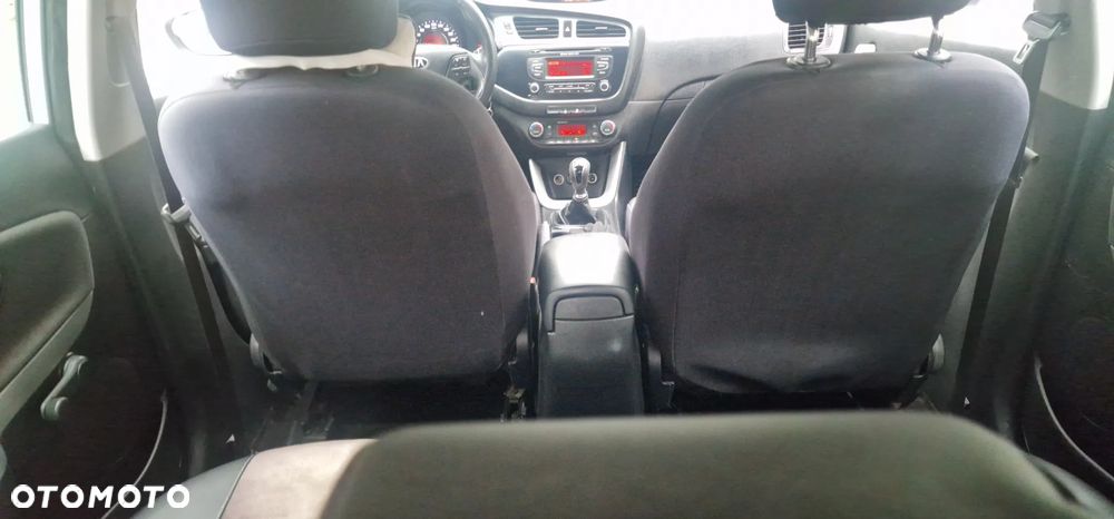 Kia Ceed 1.6 CRDi L - 6