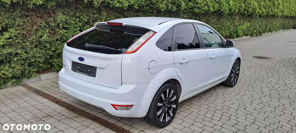 Ford Focus 1.8 White Magic - 12