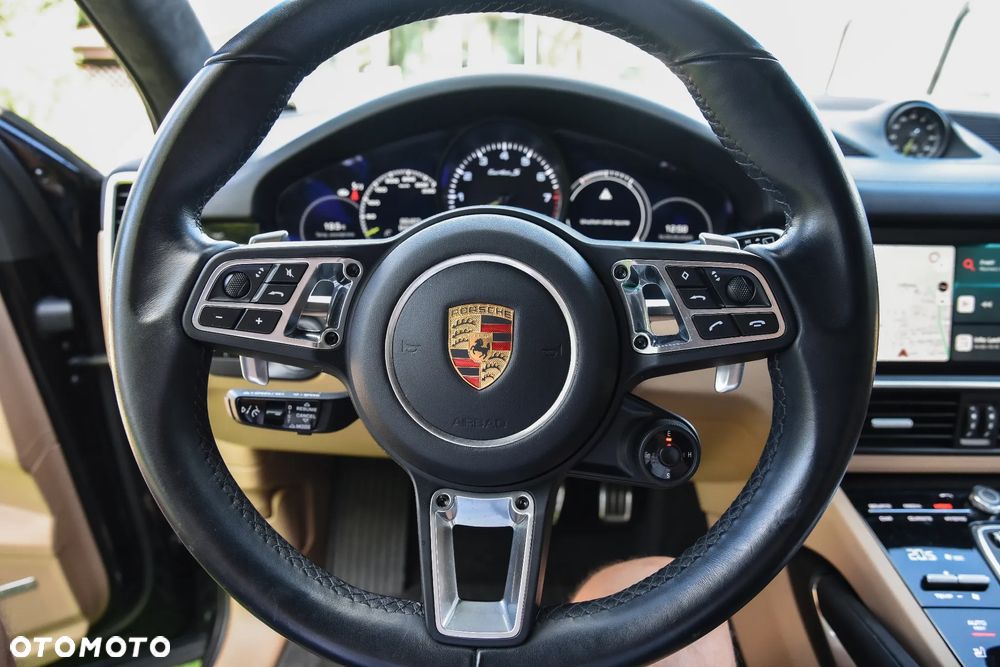 Porsche Cayenne Turbo S E-Hybrid Tiptronic S - 16