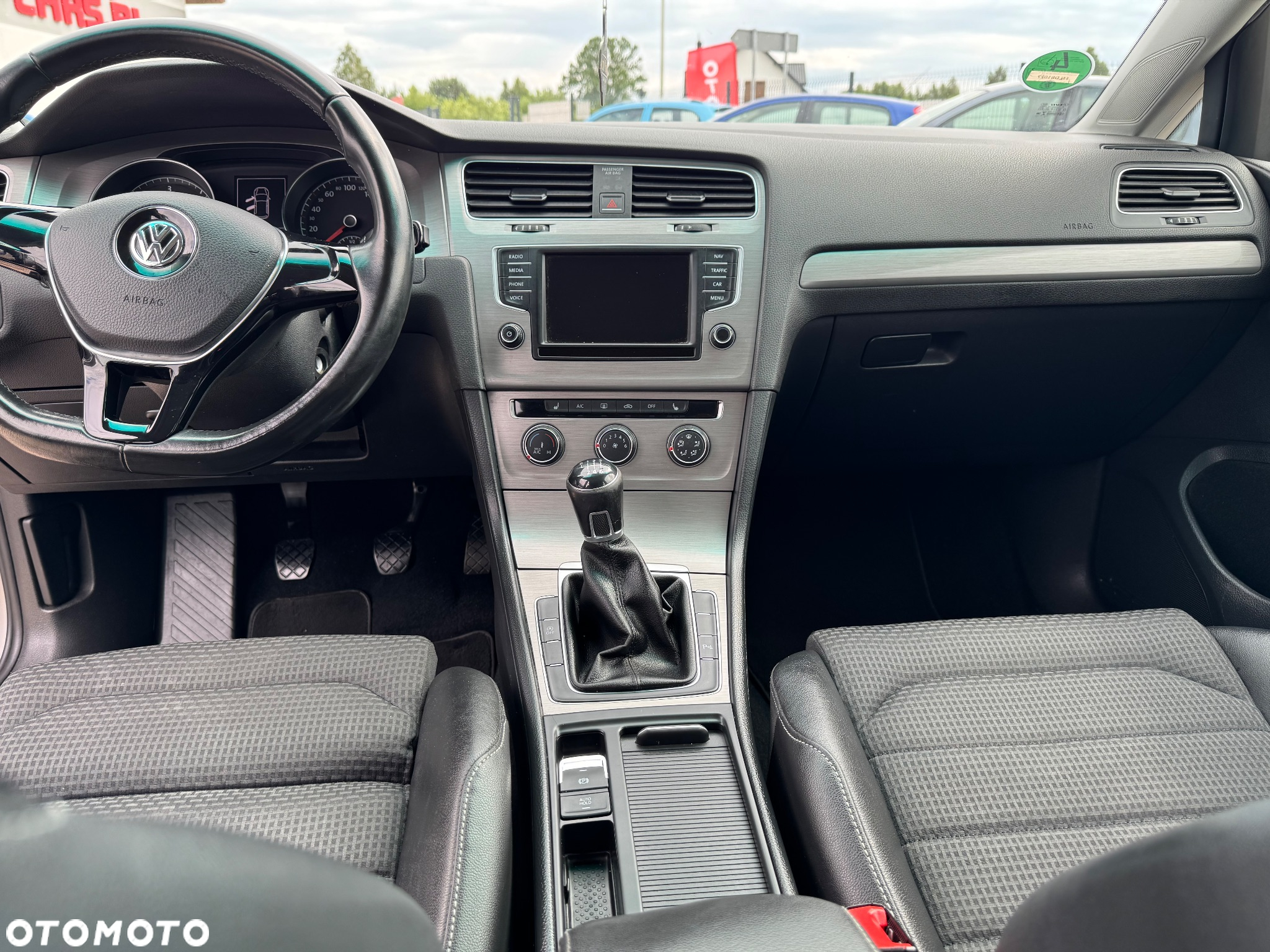 Volkswagen Golf 2.0 BlueTDI Highline - 21