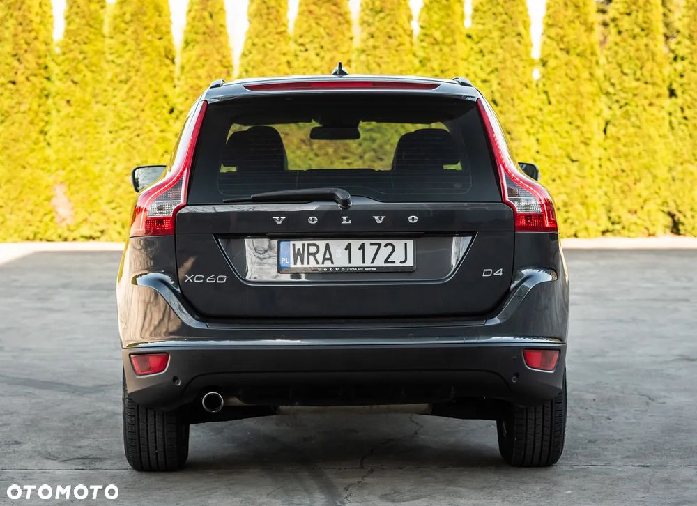 Volvo XC 60 2.4D AWD Momentum - 11
