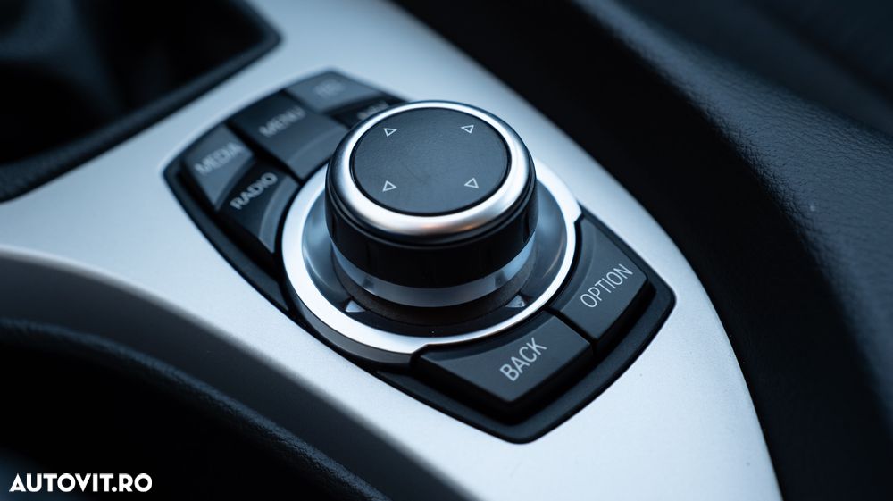 BMW X1 xDrive18d xLine - 13