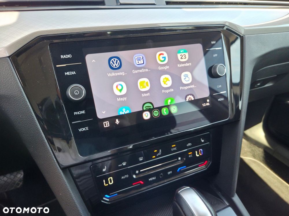 Volkswagen Passat - 20