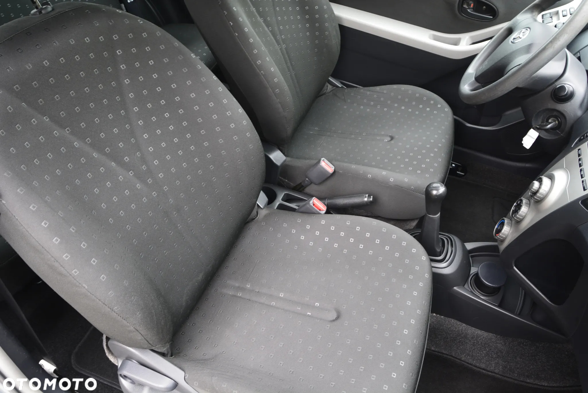 Toyota Yaris 1.3 Luna A/C - 31