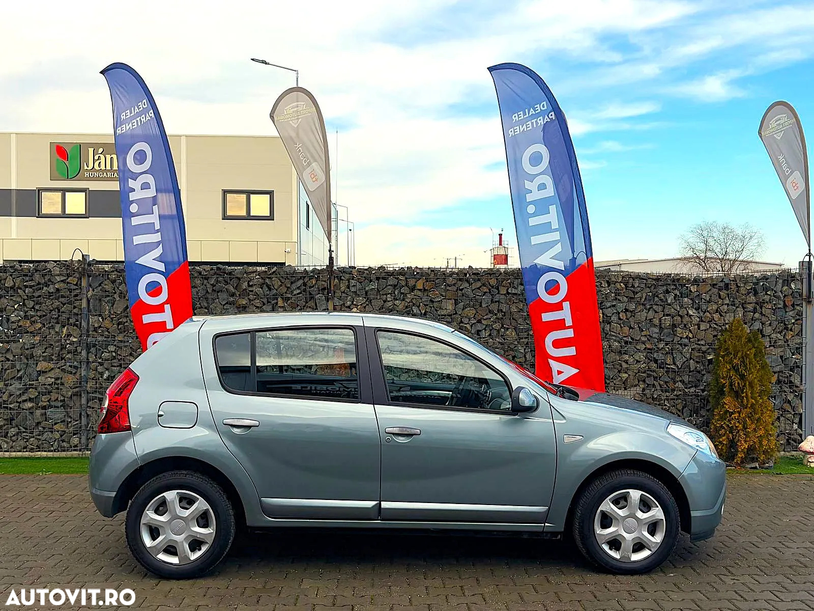 Dacia Sandero - 15