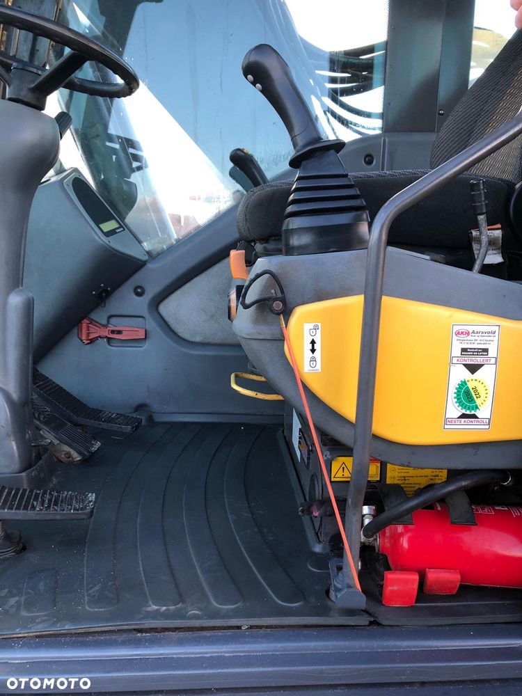 Volvo EW140 ROTOTILT PODPORY PŁUG - 37