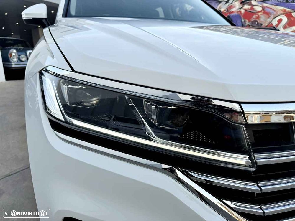 VW Touareg 3.0 TDI V6 Elegance Plus - 41