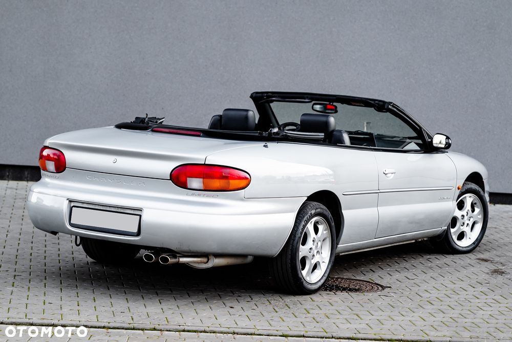 Chrysler Stratus - 13