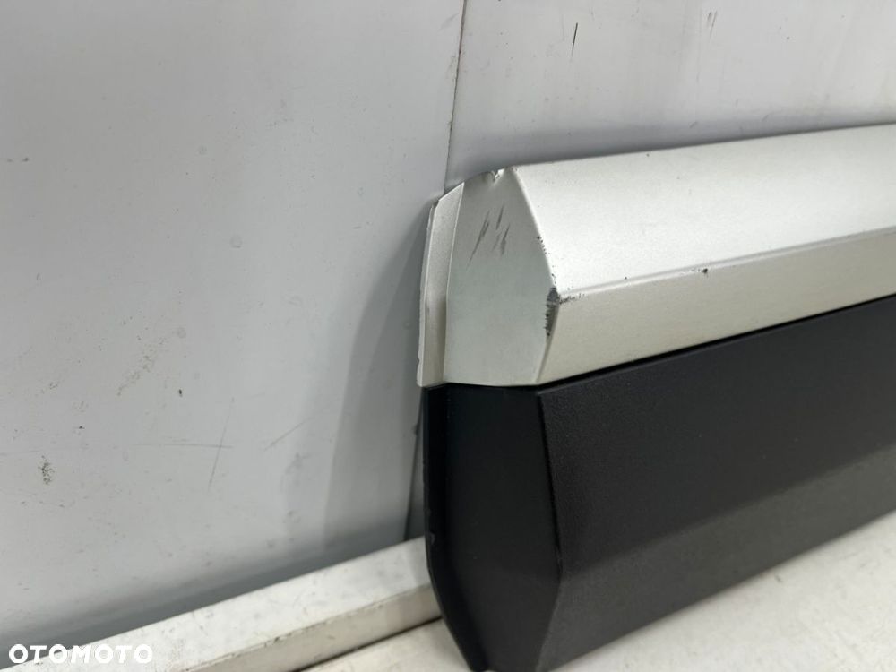 Listwa MG ZS MG VS MG ZS EV 17r.- LEWA TYLNA dolna nakładka drzwi lewy tył p10360770 - 3