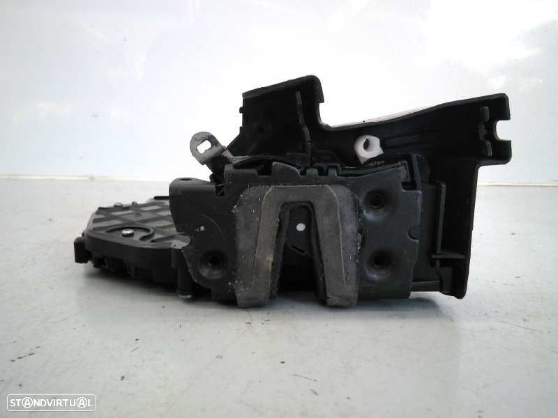 FECHADURA PORTA FRONTAL ESQUERDA LAND ROVER DISCOVERY III 2008 - 2