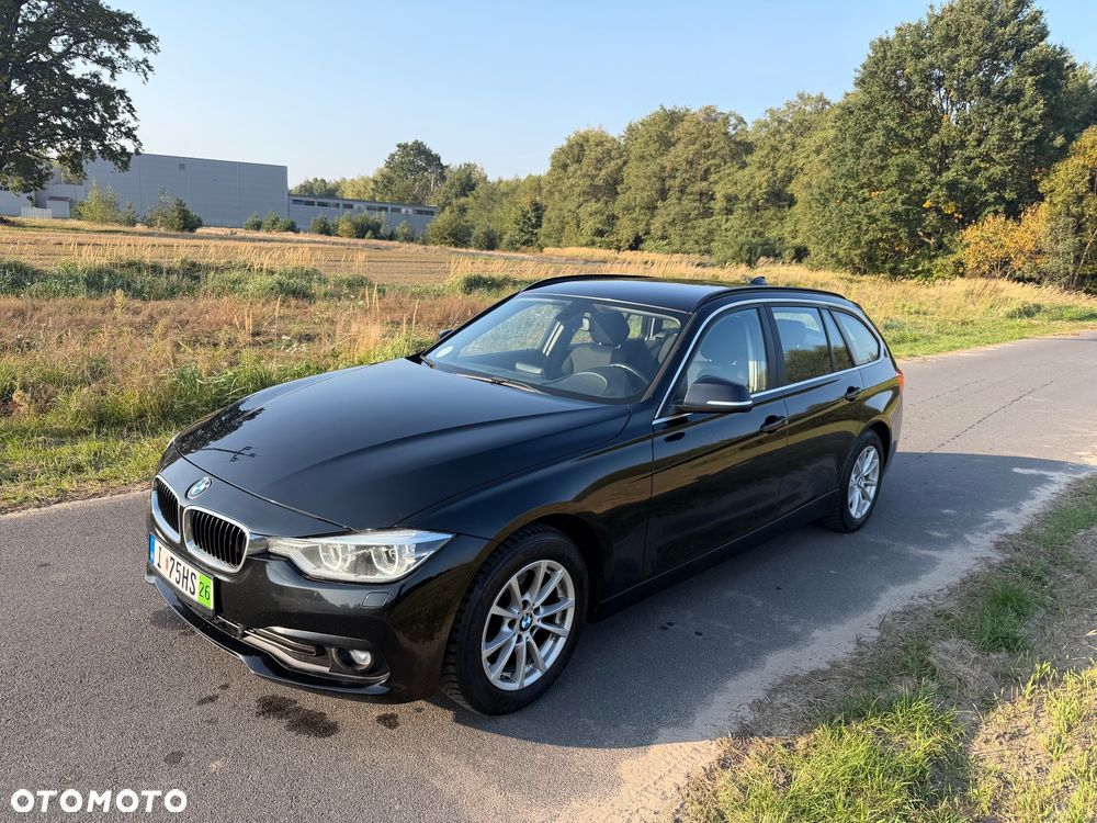 BMW Seria 3 320d Luxury Line - 9