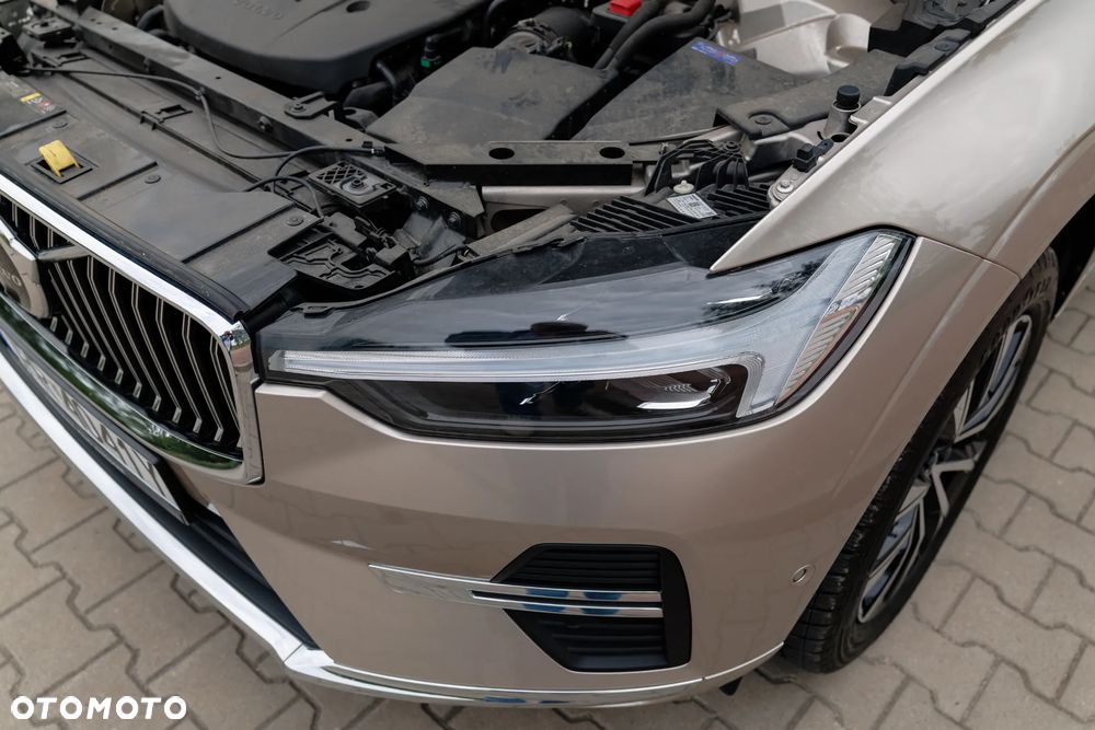 Volvo XC 60 B4 B Plus Bright - 18