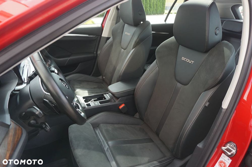 Skoda Octavia 2.0 TDI DSG 4x4 Scout First Edition - 22