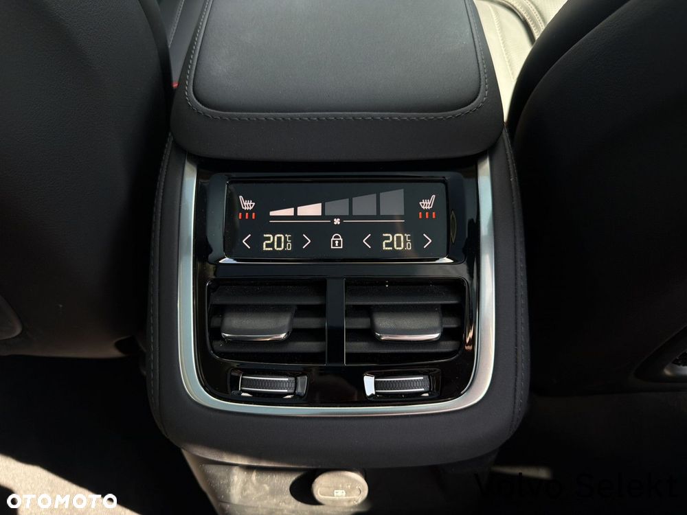 Volvo XC 90 - 17