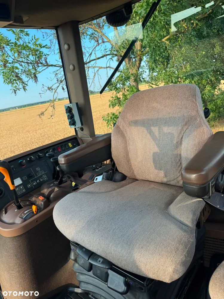 John Deere 7820 - 20