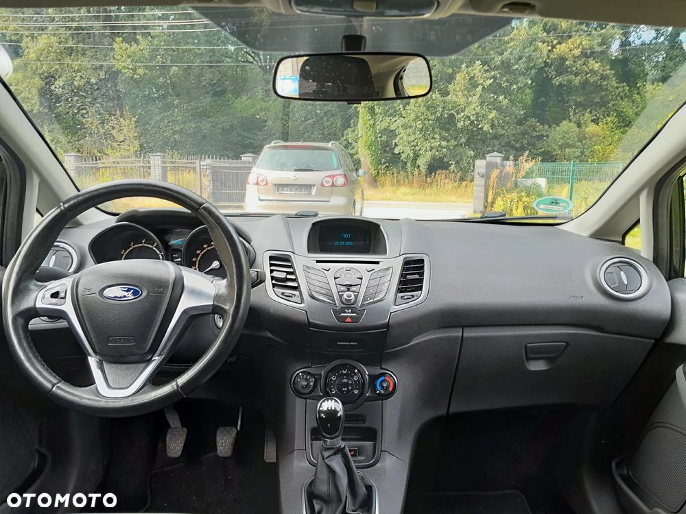 Ford Fiesta 1.25 Celebration - 11