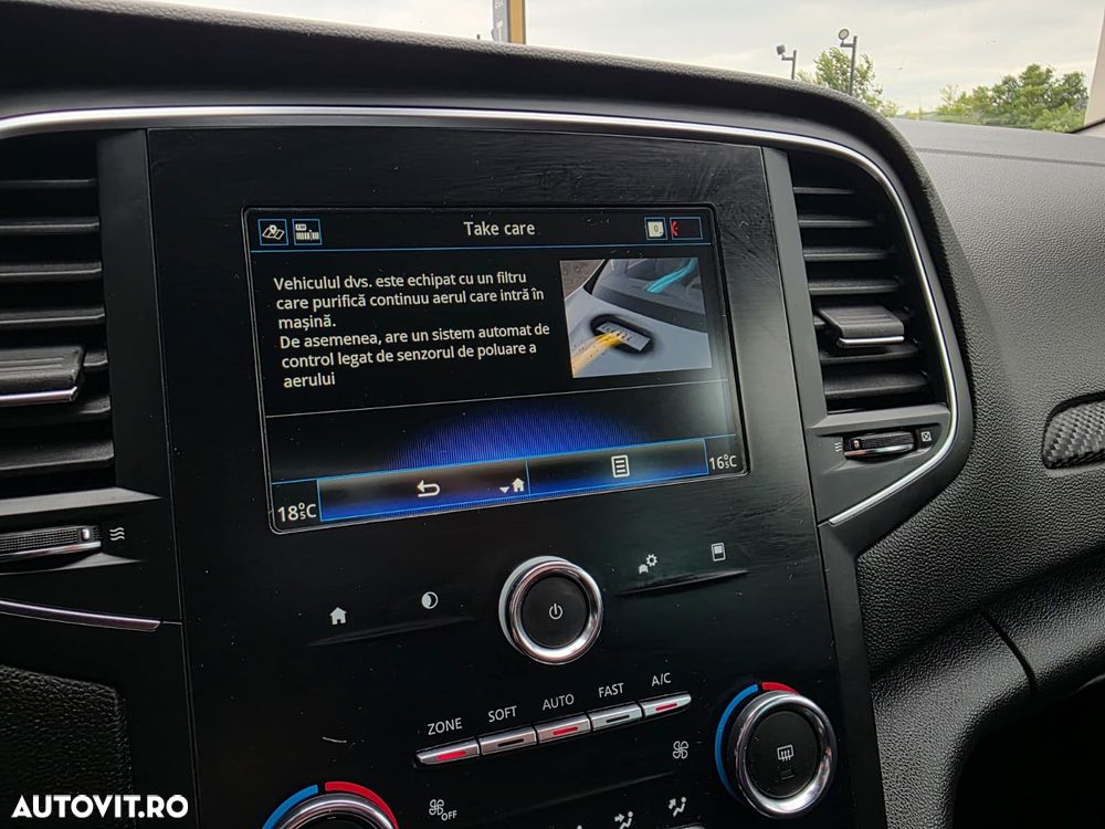 Renault Megane TCe 140 GPF EDC ZEN - 9