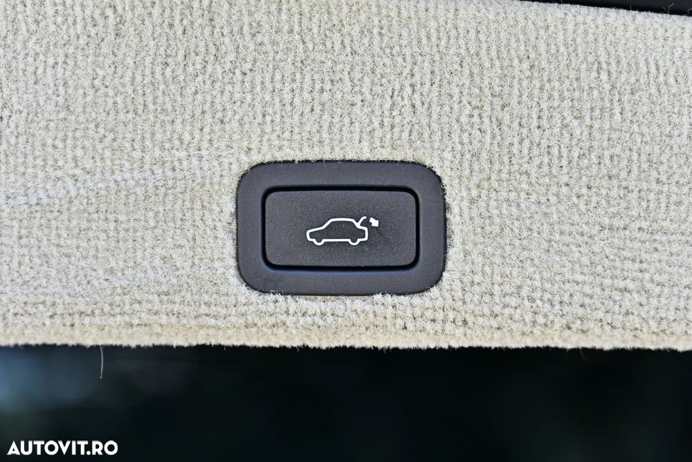 Volvo XC 60 D5 AWD Geartronic Summum - 39