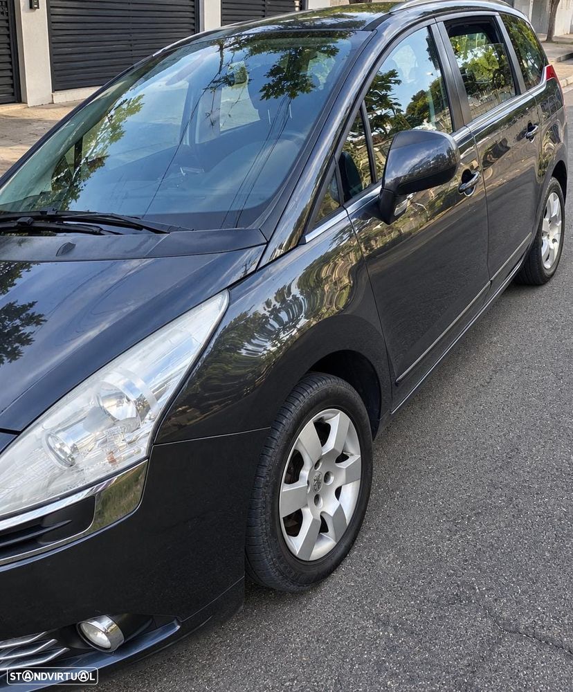 Peugeot 5008 - 2