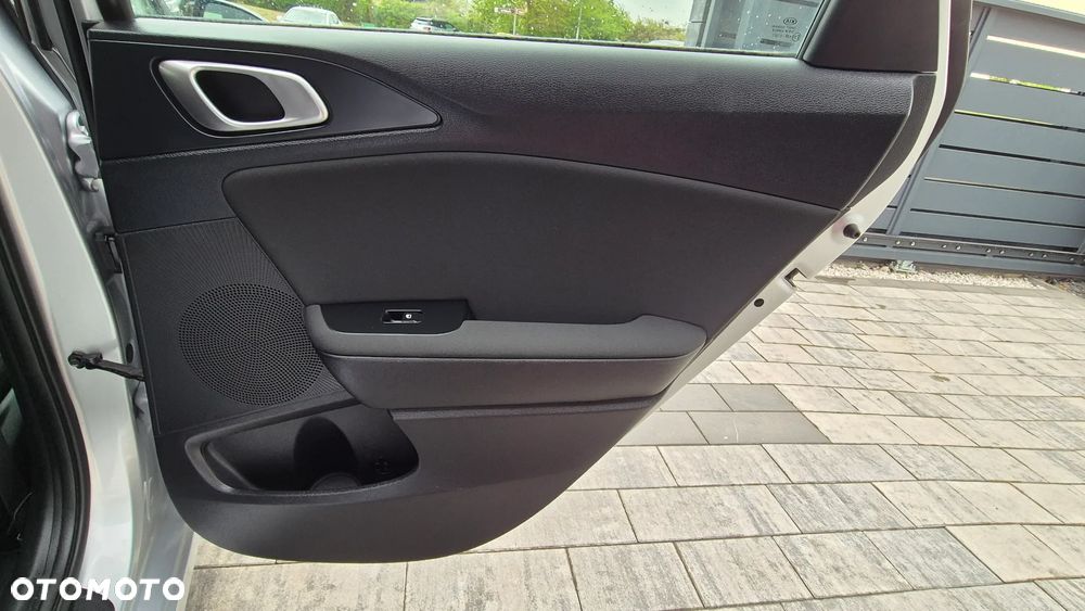 Kia Ceed - 17