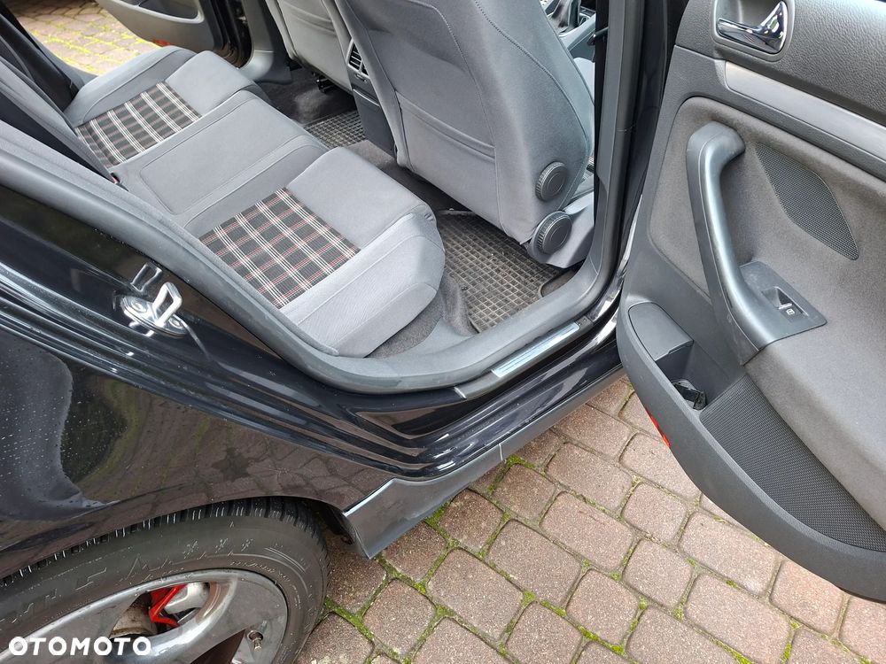 Volkswagen Golf 2.0 GTI - 20