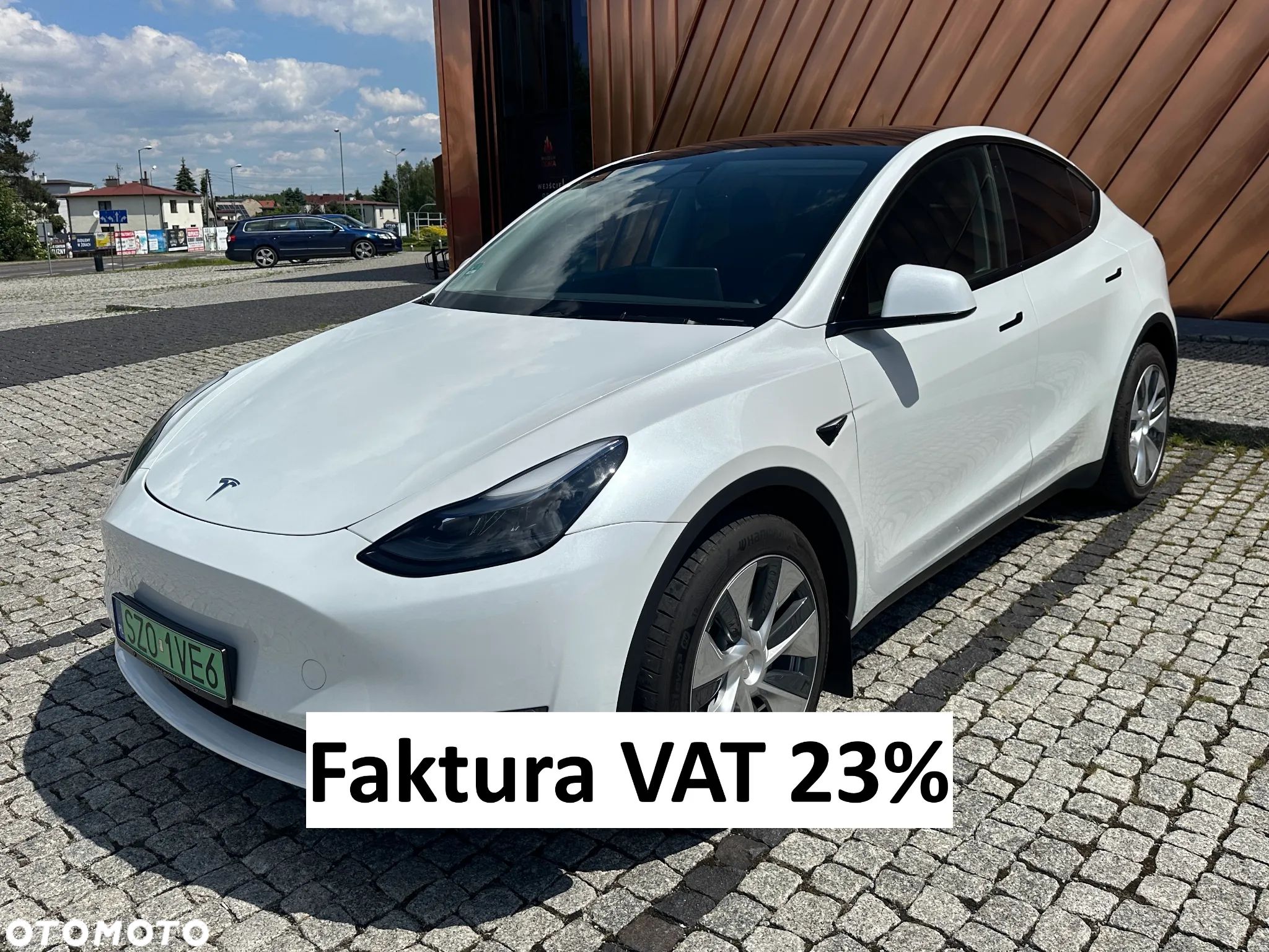 Tesla Y Long Range AWD - 1