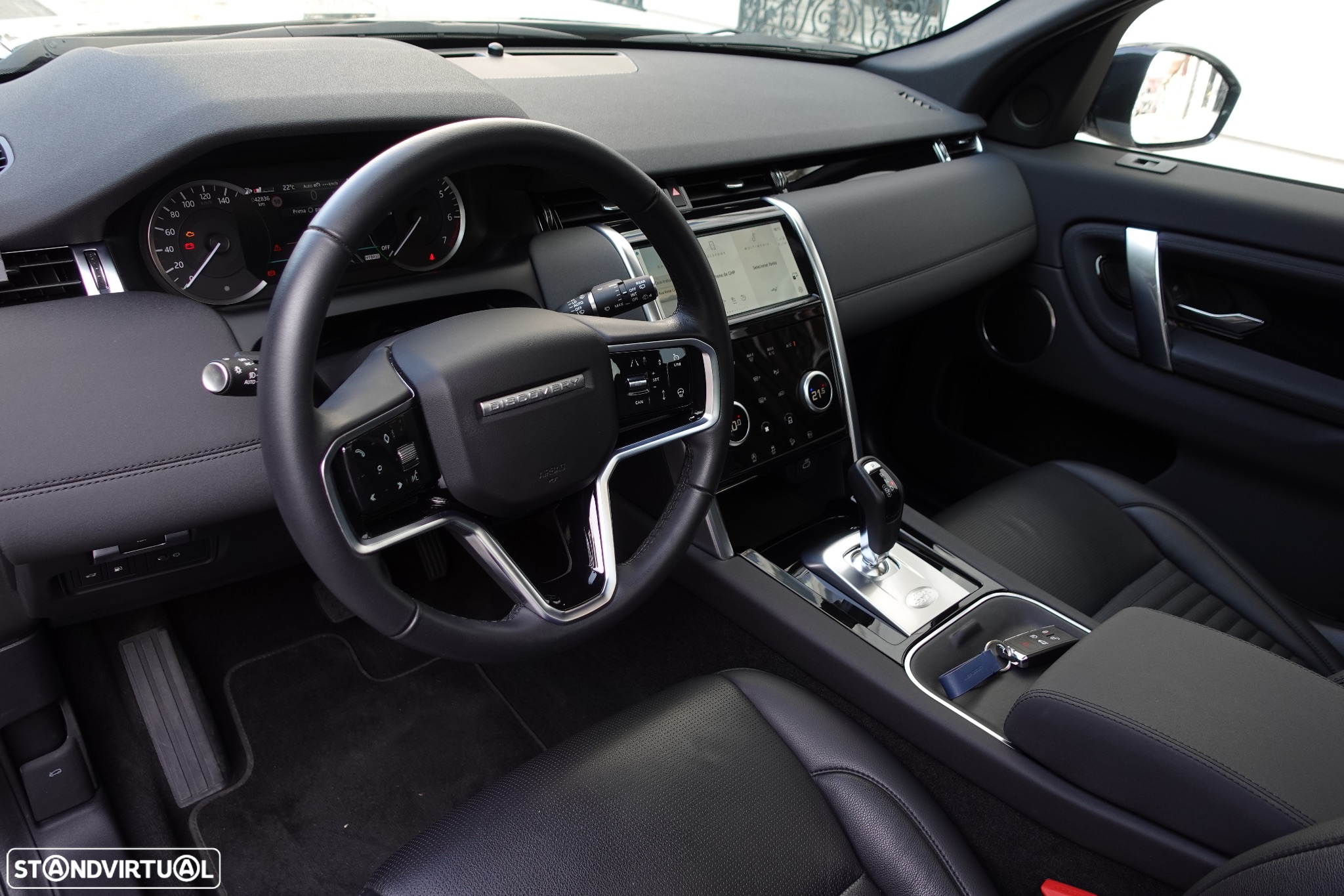 Land Rover Discovery Sport 1.5 I3 P300e AWD R-Dynamic SE - 9