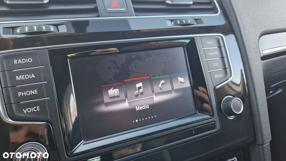 Volkswagen Golf VII 1.4 TSI BMT Highline DSG - 17