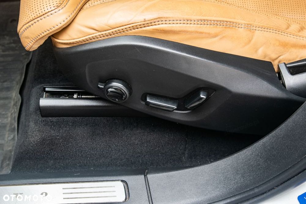 Volvo XC 90 - 14