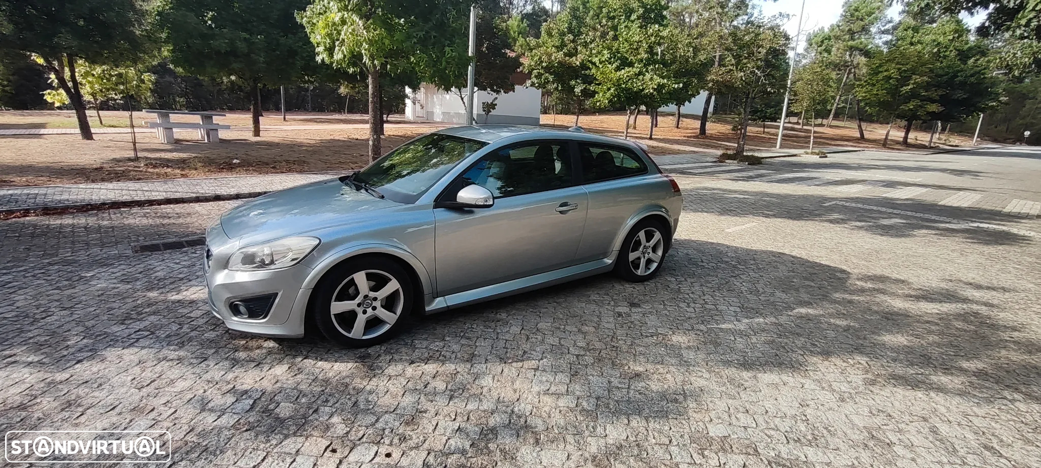 Volvo C30 1.6 D2 R-Design Start/Stop - 3