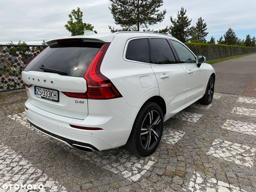 Volvo XC 60 D4 R-Design - 13