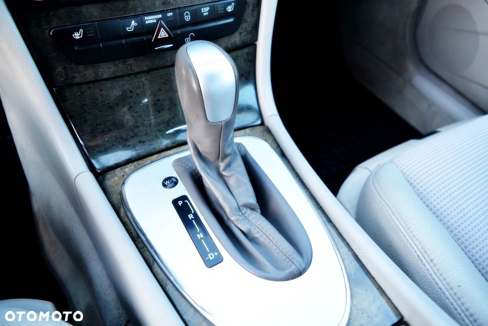 Mercedes-Benz Klasa E 220 CDI Automatik Avantgarde - 17