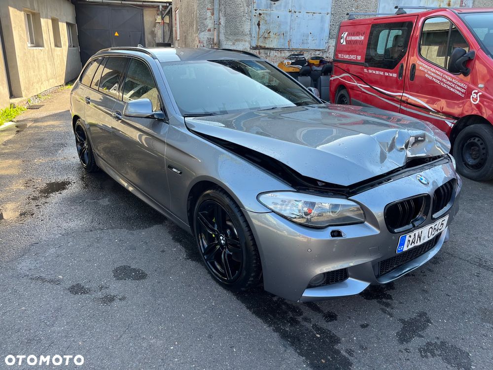 BMW Seria 5 530d Touring - 2