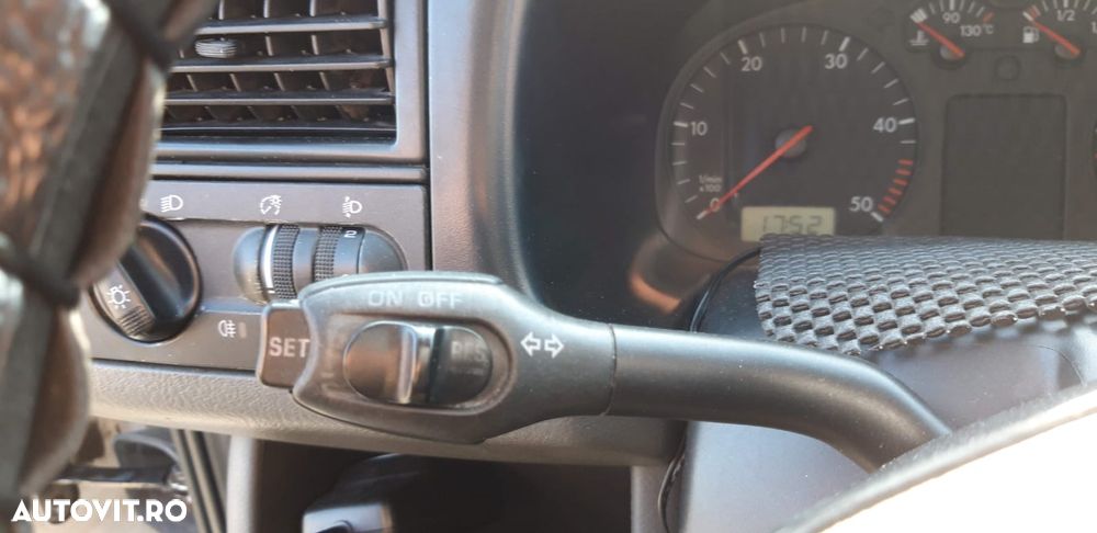 Volkswagen Transporter - 7