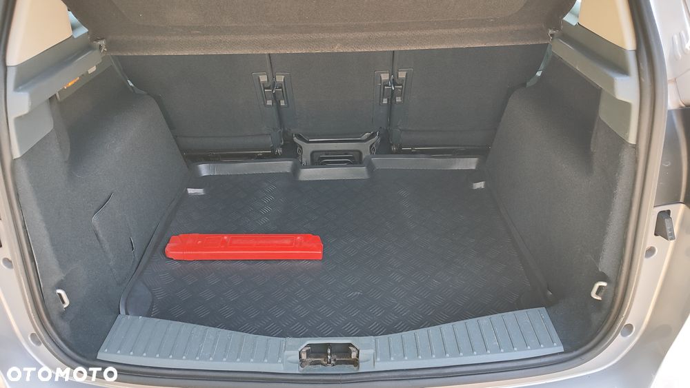Ford C-MAX 1.6 TDCi Edition - 9