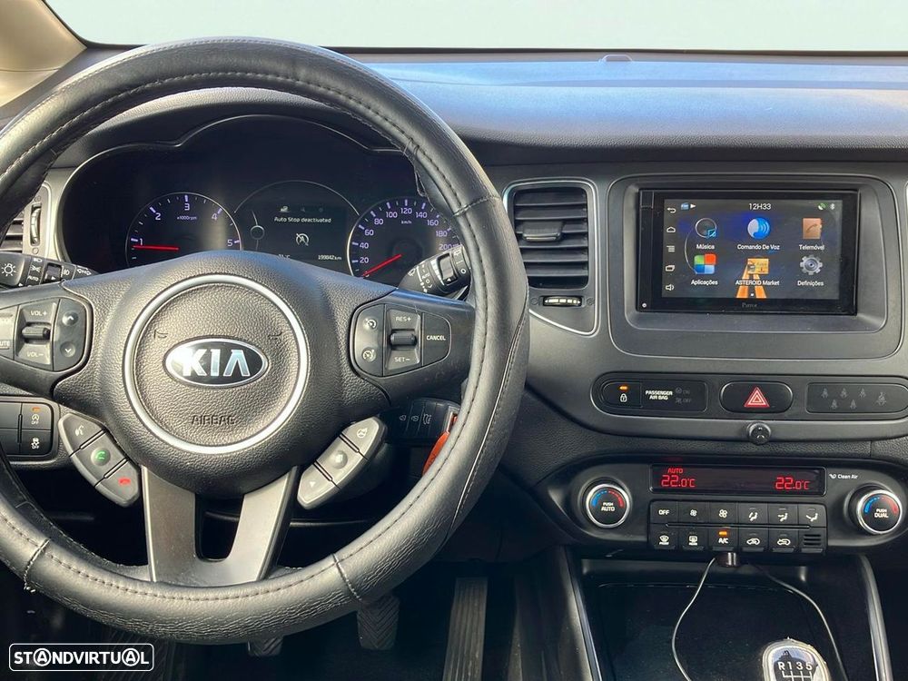 Kia Carens 1.7 CRDi ISG TX - 12