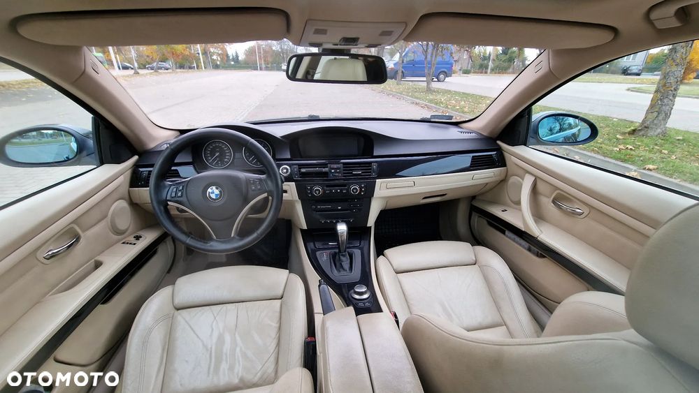 BMW Seria 3 330xi - 8
