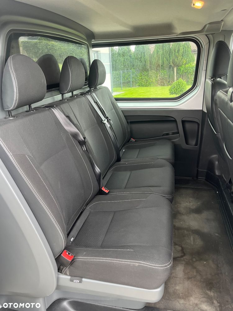 Renault Trafic 2.0 dCi EDC - 9