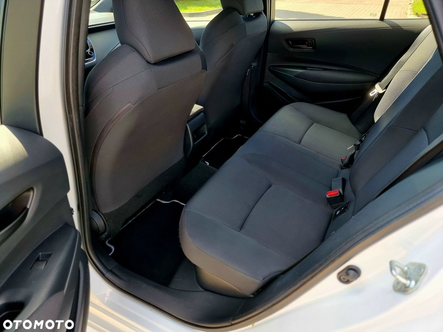 Toyota Corolla - 12