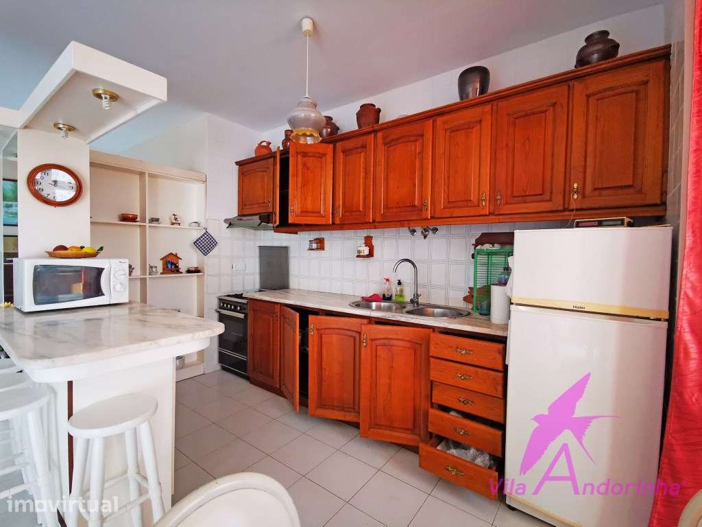 Apartamento T1 Mobilado a 2 Minutos da Praia da Amorosa - Grande imagem: 4/15
