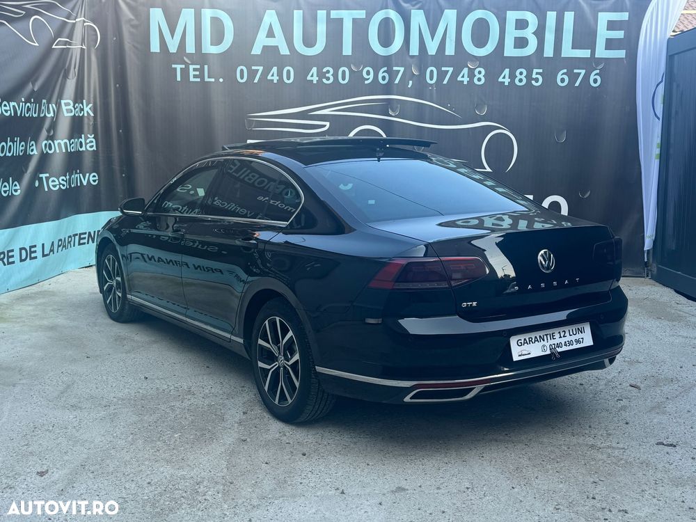 Volkswagen Passat - 11