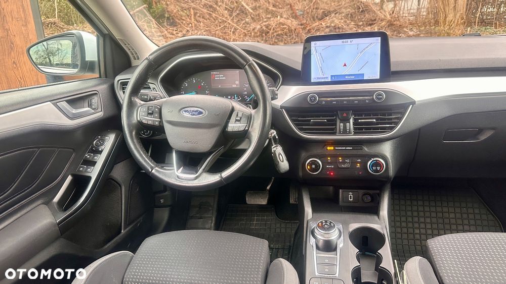 Ford Focus 1.5 EcoBlue Start-Stopp-System ST-LINE DESIGN - 28